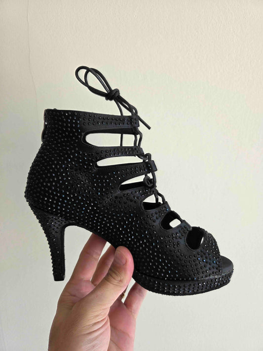 Black Ariels